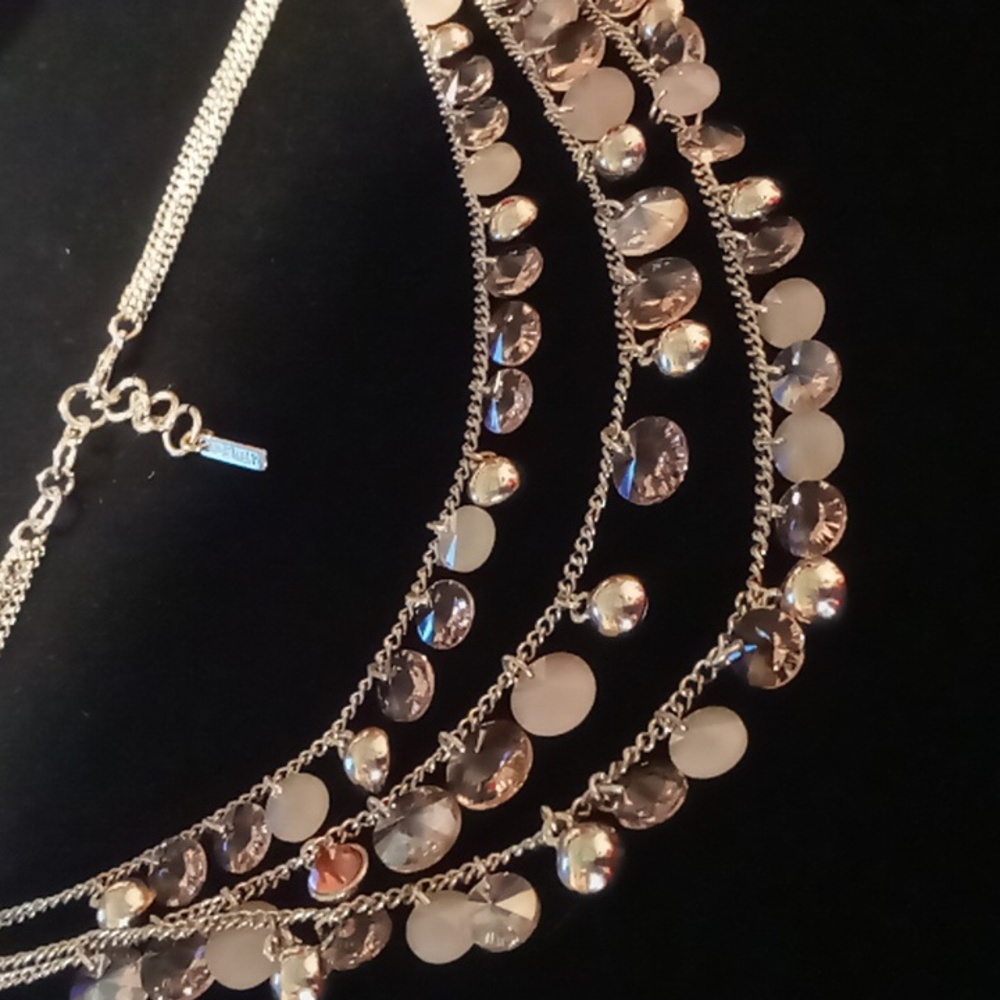 Nine West Necklace peach crystal cut glass beaded .layered gold tone necklace - Picture 4 of 8